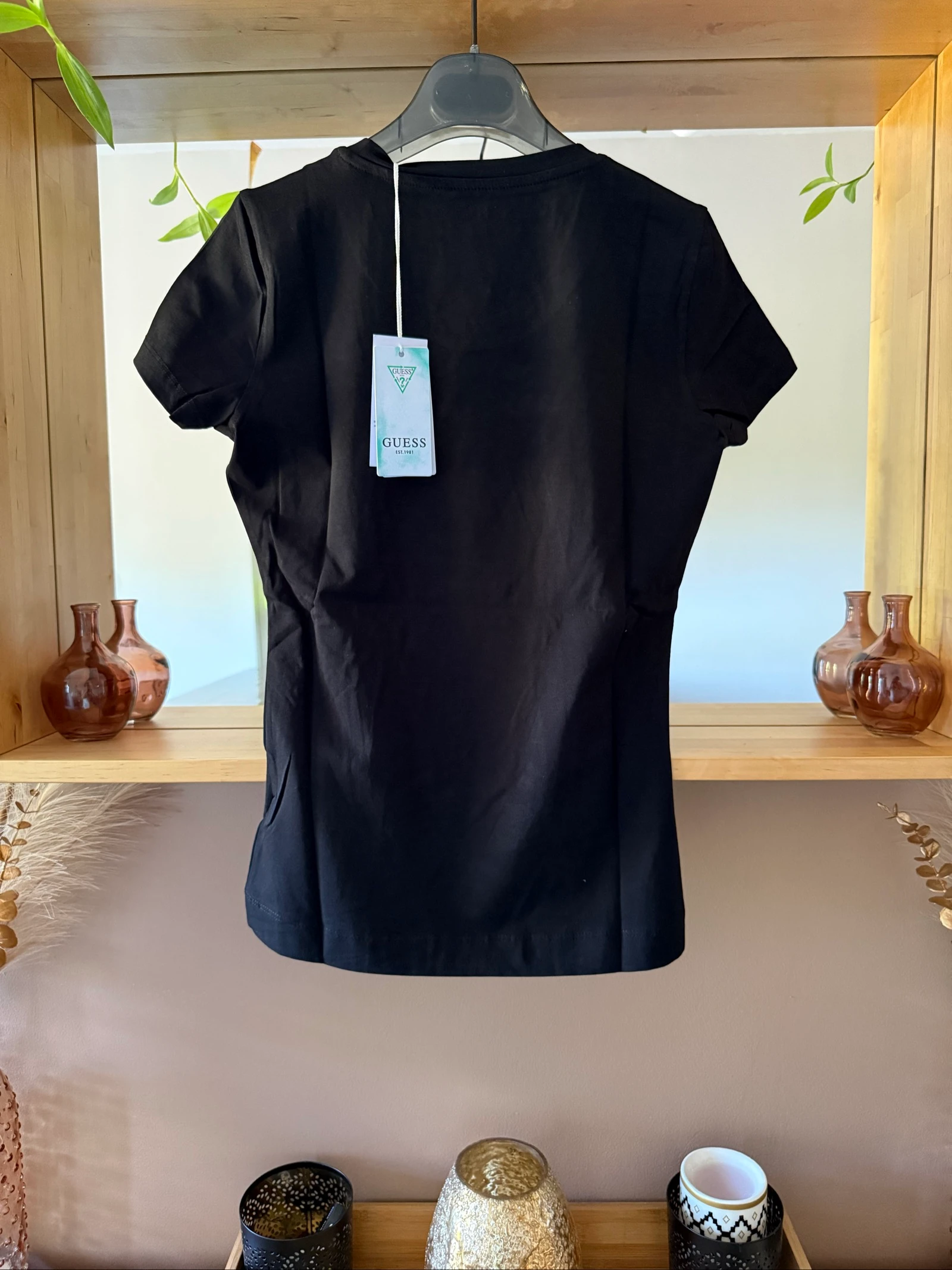 Guess women's XS new t-shirt with tags – Black – Rhinestone logo – Original packaging – photo 2